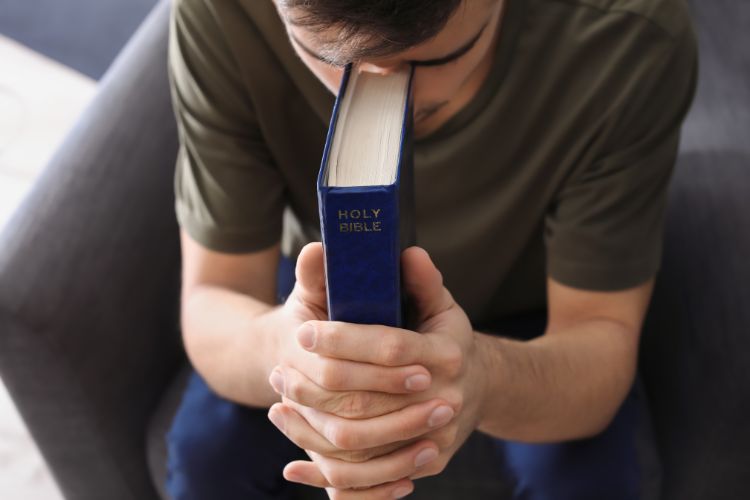 7 razões pelas quais jovens cristãos abandonam a igreja