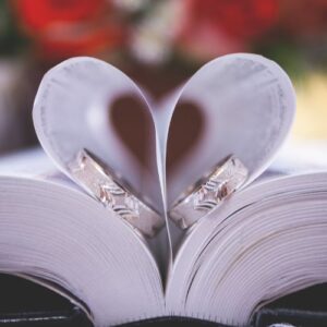 7 Salmos para Casamento: Fortalecendo a União com a Palavra de Deus