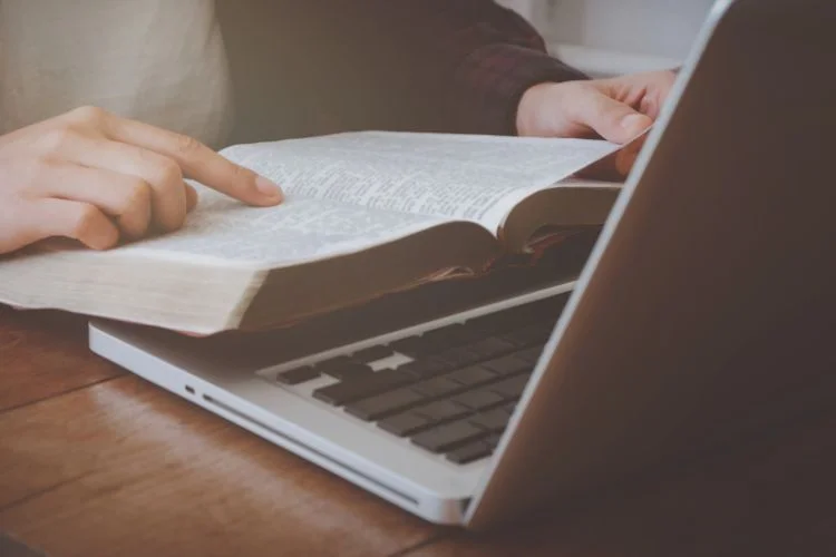 métodos de estudo bíblico eficazes