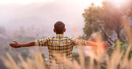 Deus em primeiro: 50 temas para culto de primícias
