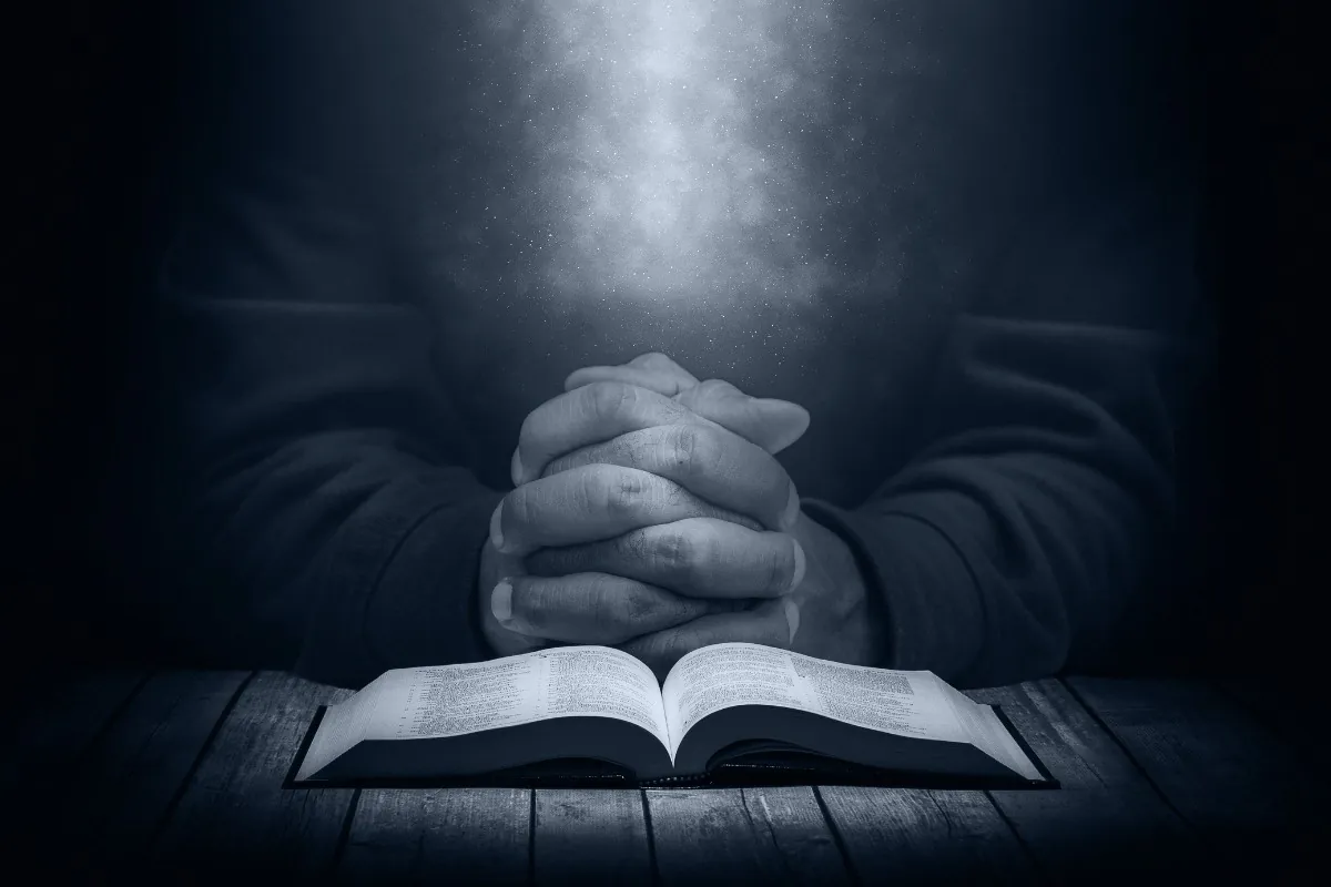 Versículos Bíblicos sobre Orar de Madrugada