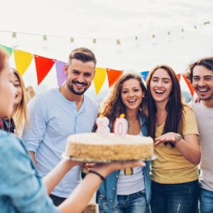 42 Versículos para Aniversário com mensagem evangélicas emocionantes para comemorar