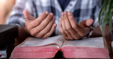 40 Versículos da Bíblia Fortes para Reflexão